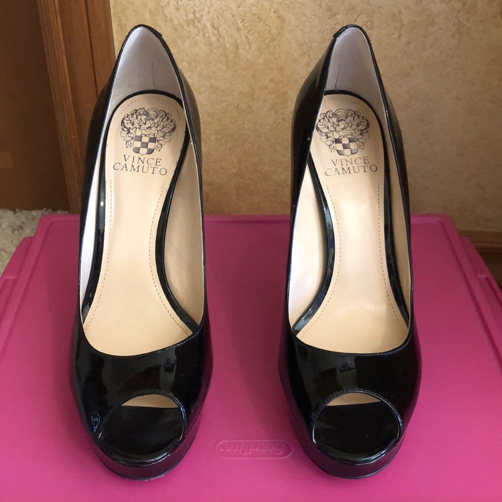 Vince Camuto Pumps - Picture 4 of 7